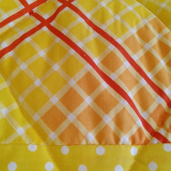 Vintage 70s Fieldcrest Reversible Cotton Twin Orange Yellow Polka Dot Comforter - Picture 4 of 9